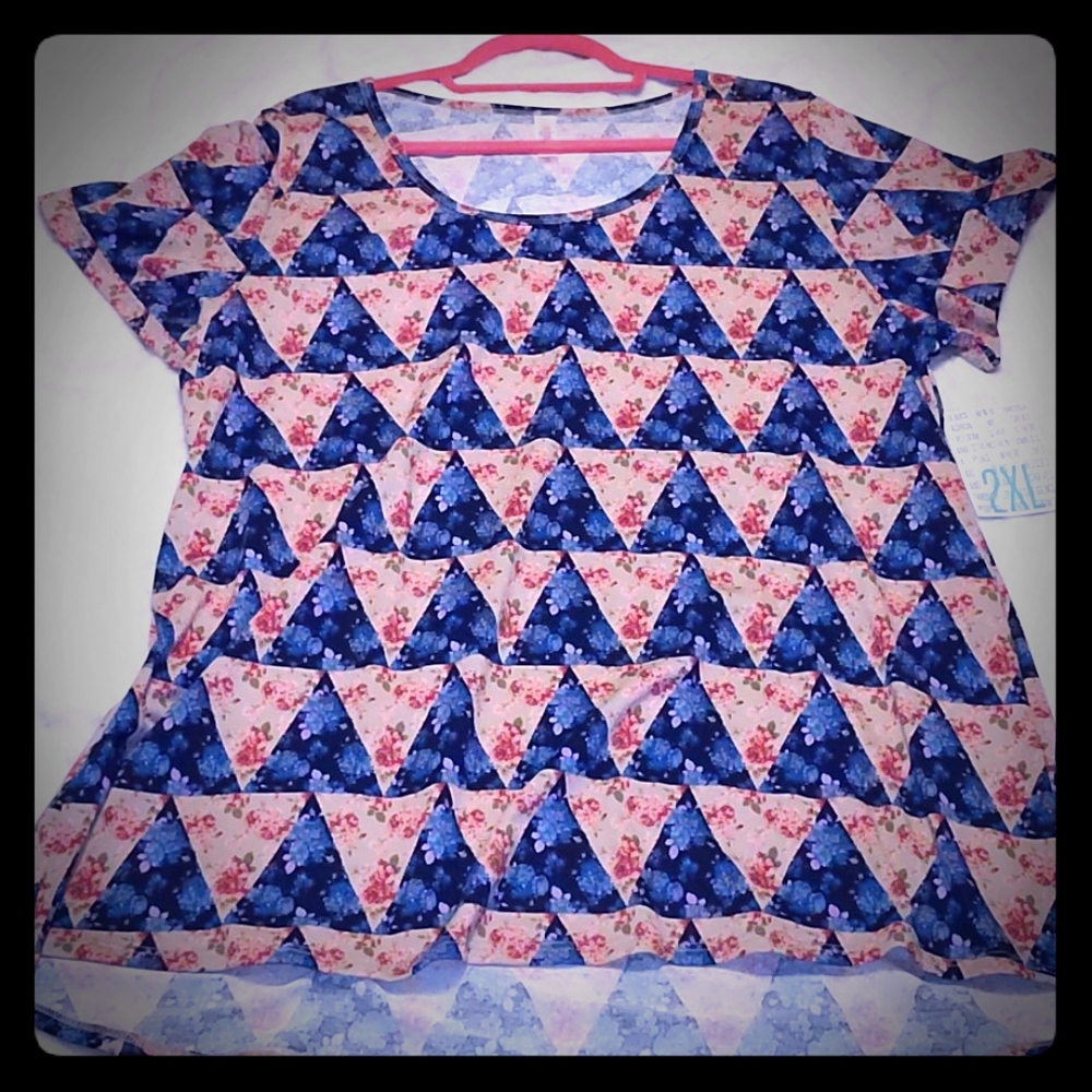 LulaRoe Classic Tee